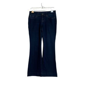 Gap dark wash‎ premium flare jeans. Size 4